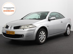 Renault Mégane coupé cabriolet - 1.6-16V Tech Line Lees opmerkingen Airco Radio Parkeersensor achter LED koplampen Cabriole