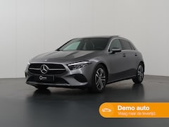Mercedes-Benz A-klasse - 180 Business Line |Elektrisch glazen panorama-dak| Getint glas | 2 zone clima | widescreen
