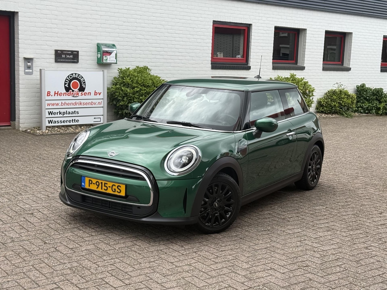 MINI One - Mini 3-Deurs (f56) 1.5 102pk Aut Business Edition/ Led koplampen/ Climatronic/ Navigatie/ - AutoWereld.nl