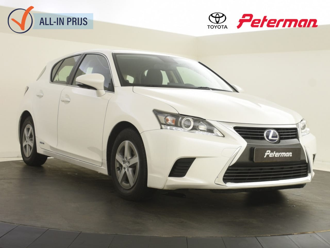Lexus CT 200h - Navigatie | Camera - AutoWereld.nl