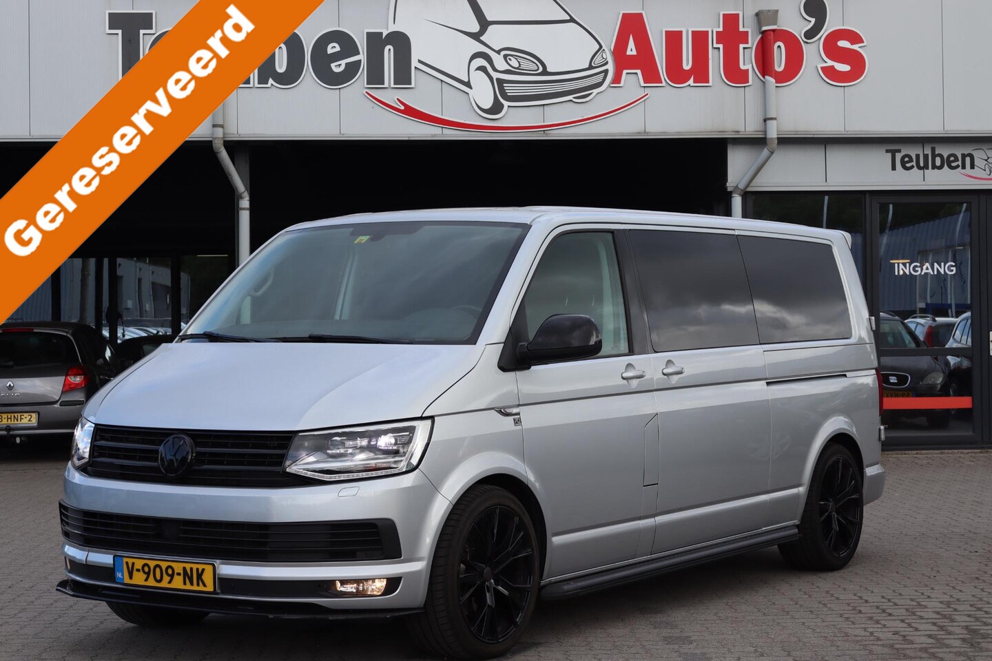 Volkswagen Transporter - 2.0 TDI L2H1 DC Highline MARGE!!Automaat, Half lederen interieur, Trekhaak, LED, Lichtmeta - AutoWereld.nl