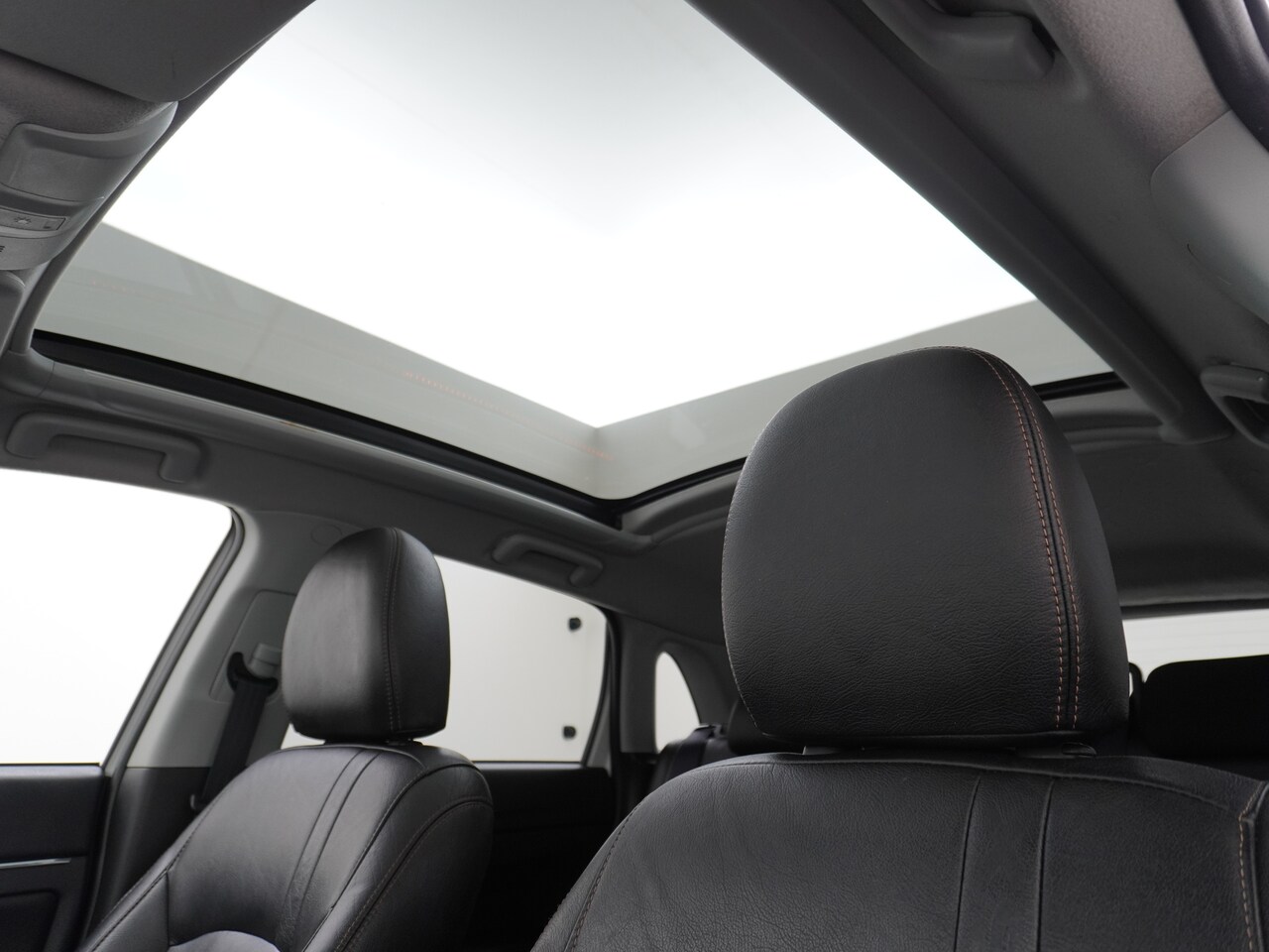 Mitsubishi ASX - 1.6ILeder Pano-dak Navi Camera Lmv 18" Ecc S-Line Cruise Control Pdc Led Regen-Lichtsensor - AutoWereld.nl