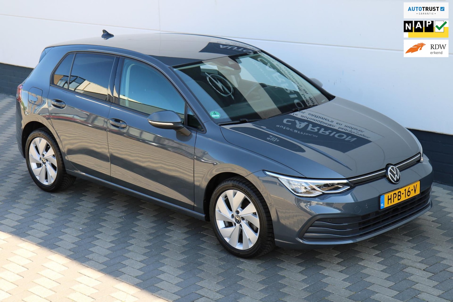 Volkswagen Golf - 1.0 TSI 110PK Life Carplay Camera Cruise !! - AutoWereld.nl