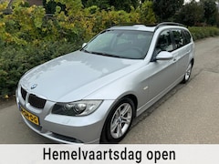 BMW 3-serie Touring - 325i Dynamic Executive