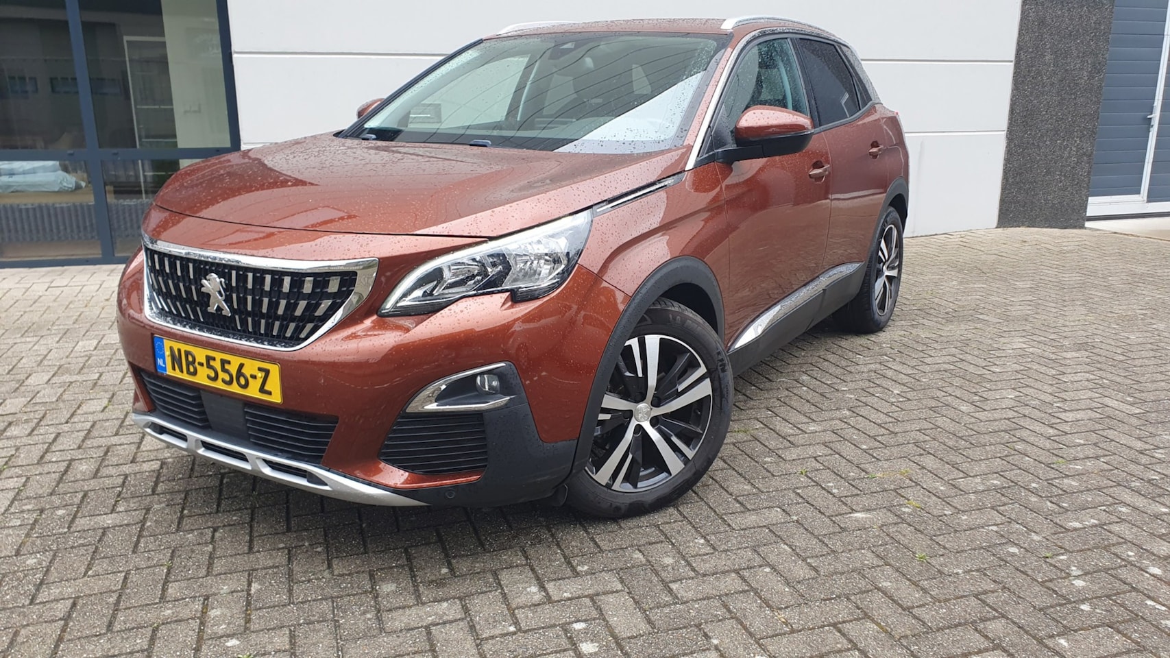 Peugeot 3008 - 1.6 e-THP Allure 1.6 e-THP Allure - AutoWereld.nl
