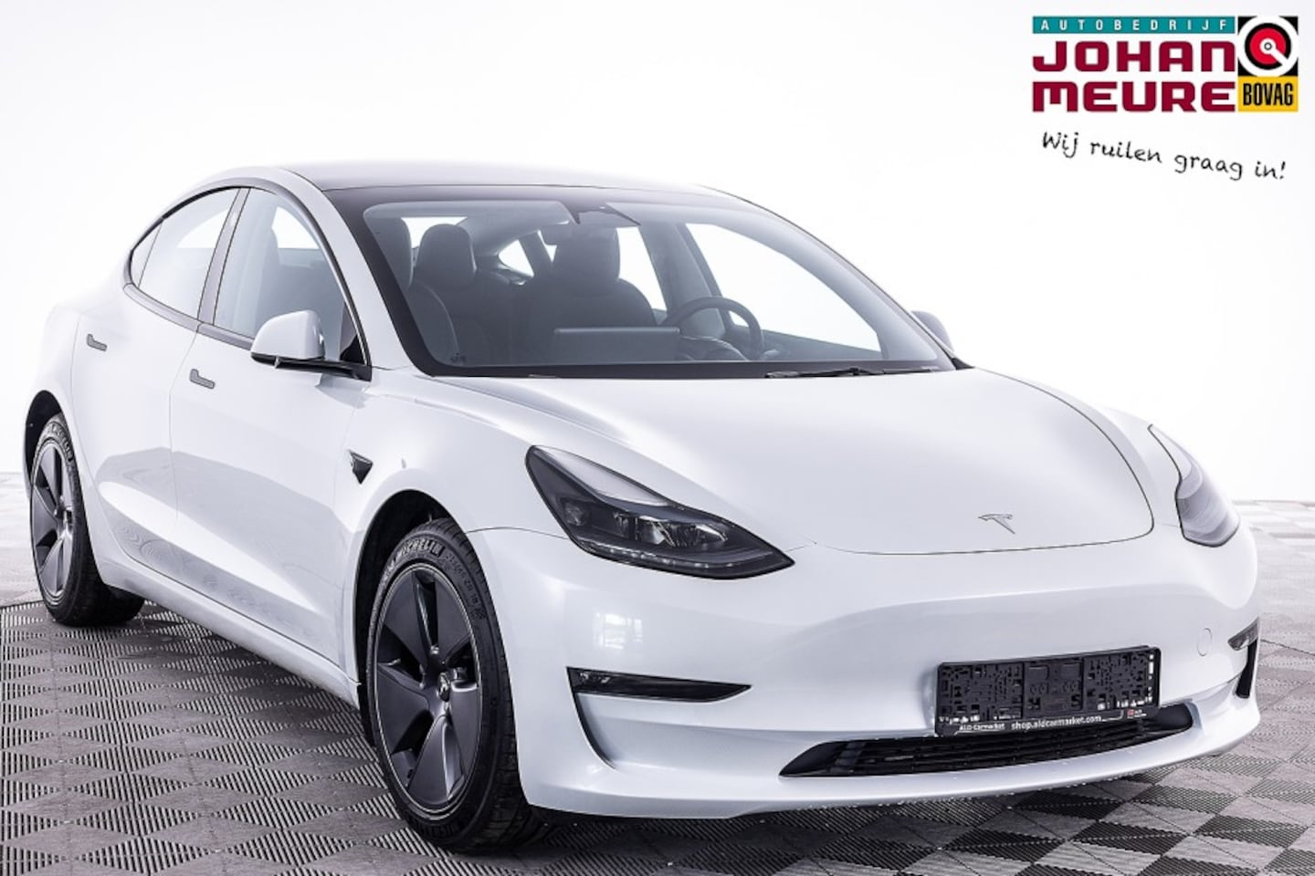 Tesla Model 3 - Long Range RWD Long Range Dual 75 kWh AWD | PANORAMADAK | LEDER *HEMELVAART OPEN v.a 11u tot 17u* - AutoWereld.nl
