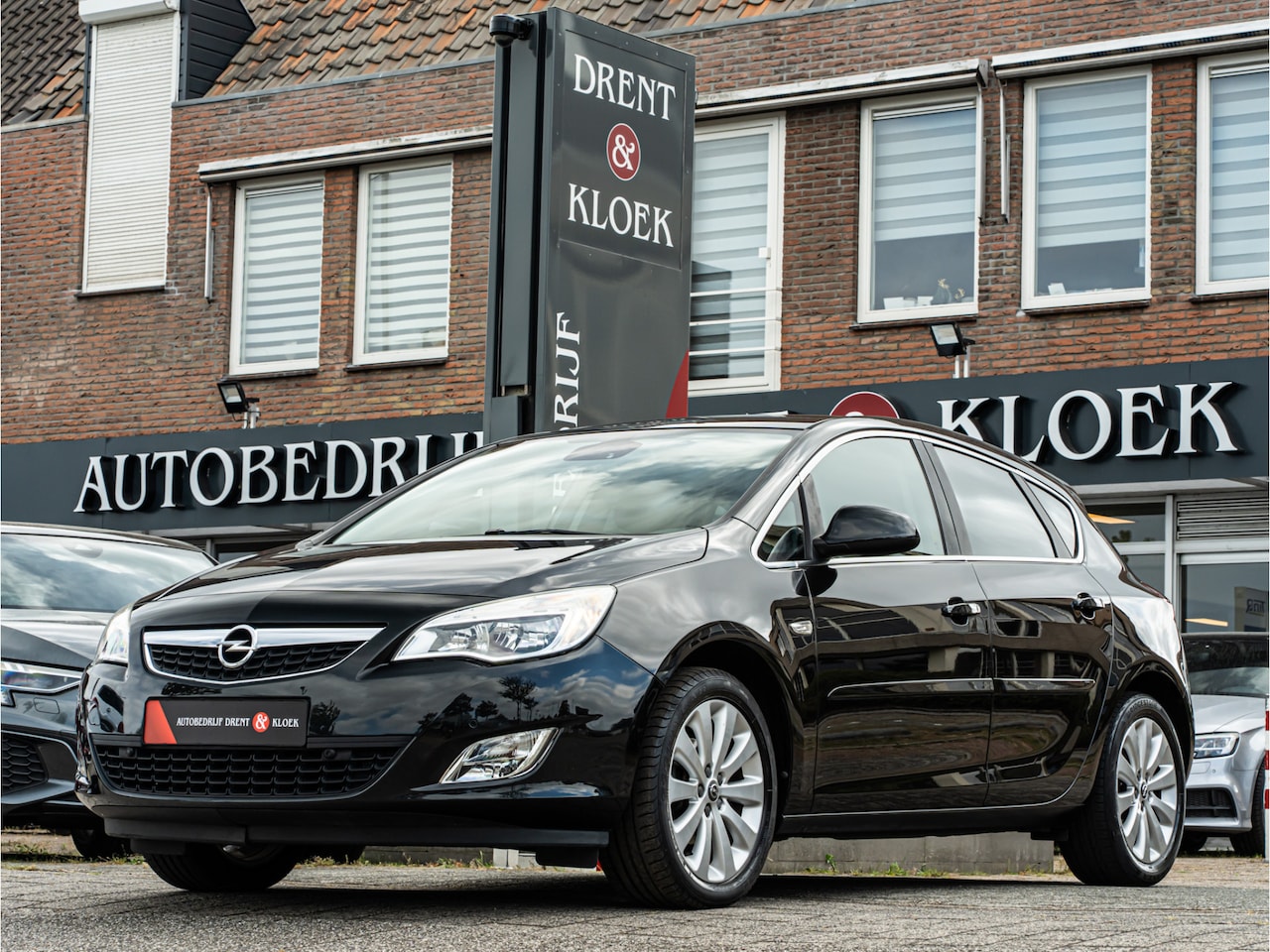 Opel Astra - 1.4 Turbo Cosmo ORG NL NAVI CRUISE PDC 17 INCH LICHT METALEN VELGEN - AutoWereld.nl
