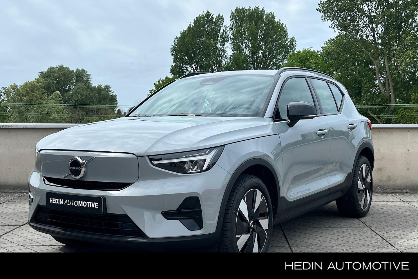 Volvo EX40 - Single Motor Extended Plus Stoel- en Stuurverwarming | Apple Carplay / Android auto | Pilo - AutoWereld.nl