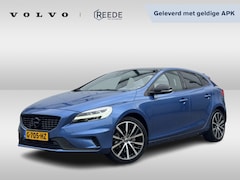 Volvo V40 - 1.5 T3 Automaat Polar+ Sport Standkachel | Panoramadak | Keyless Entry | Premium Sound