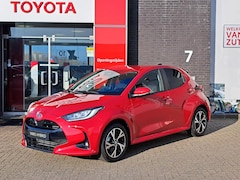 Toyota Yaris - 1.5 HYBRID 115 DYNAMIC COMFORT-PACK PARK-SENSOREN STUURVERWARMING NIEUW UIT VOORRAAD LEVER