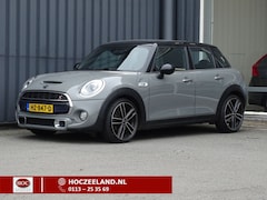 MINI Cooper S - 2.0 Serious Business 5-Deurs | LED | Navi | 18"