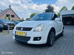Suzuki Swift - 1.5 Sport 5 deurs LM / Airco / Audio / Keyless / Sportief