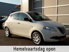 Lancia Y(psilon) - Ypsilon 0.9 TwinAir Gold|Aut|Cruise|Airco|Aux|PDC|Isofix