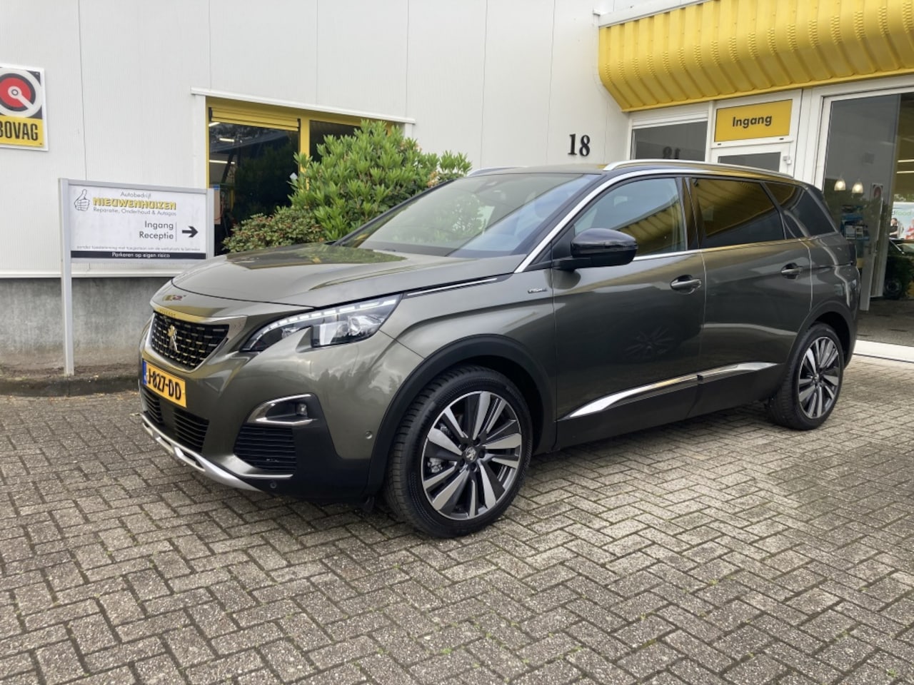 Peugeot 5008 - 1.2 PureTech GT-Line 1.2 PureTech GT-Line - AutoWereld.nl