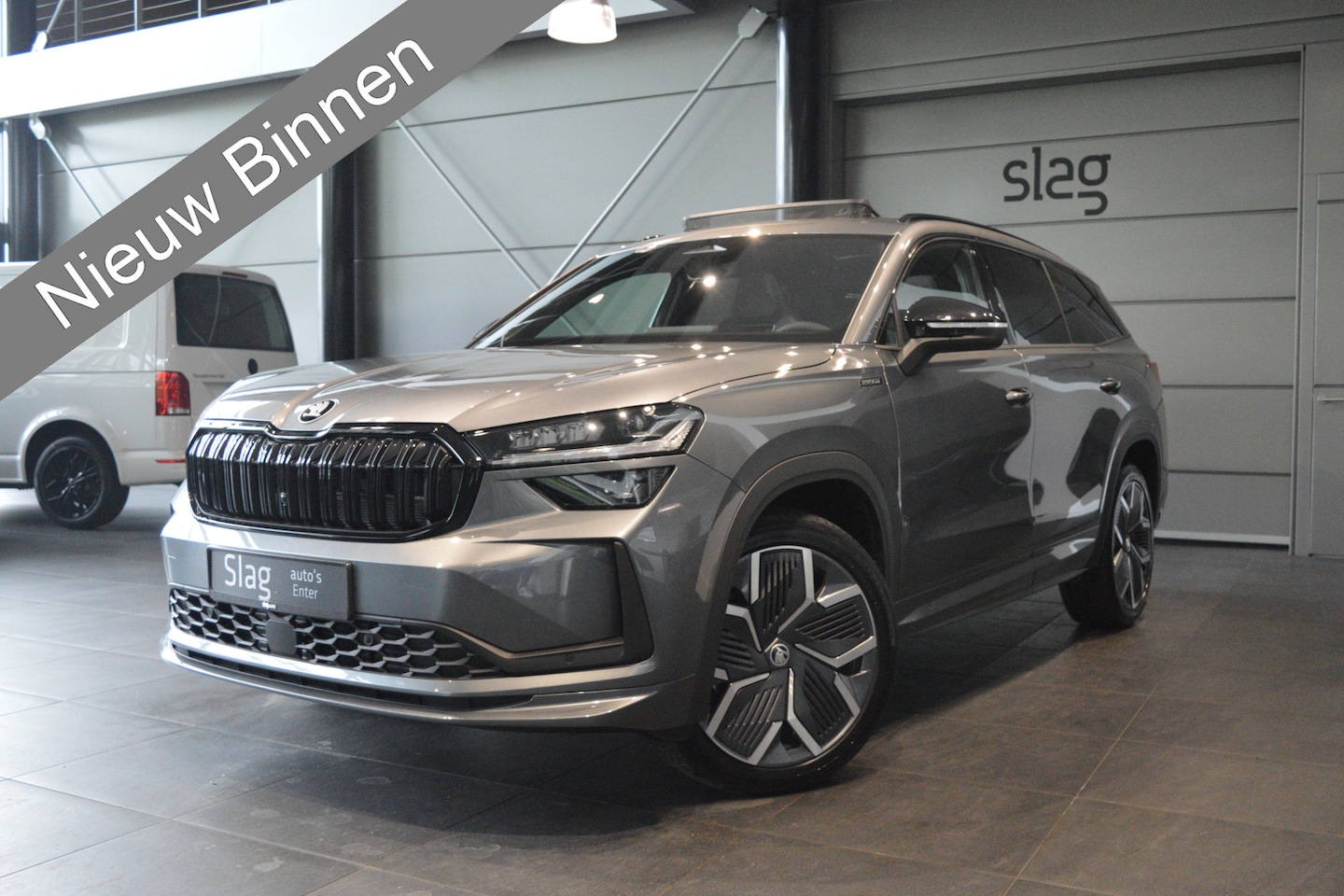 Skoda Kodiaq - 2.0 TDI Sportline 7p. navi pano trekhaak keyless 20 inch 150 pk !! - AutoWereld.nl