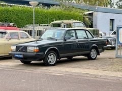Volvo 240 - 2.3 DL Turbo velgen, trekhaak, handbak, nette staat