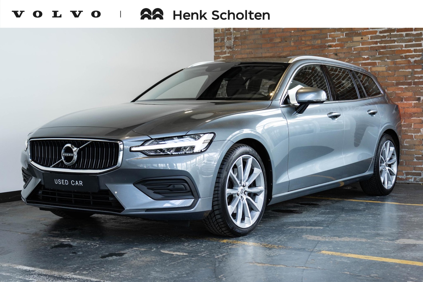 Volvo V60 - T4 Automaat Momentum Pro | Panoramadak | Adaptive cruise control | Parkeerverwarming | BLI - AutoWereld.nl