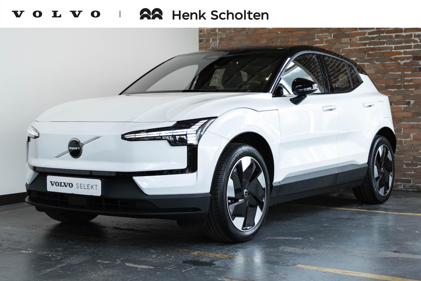 Volvo EX30 - Single Motor Extended Range Plus 69 kWh | Harman Kardon audio | Stoelverwarming | Stuurwie - AutoWereld.nl