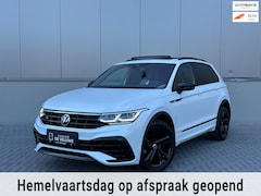 Volkswagen Tiguan - 1.5 TSI R-Line IQ-Light Pano Trekhaak Head-up