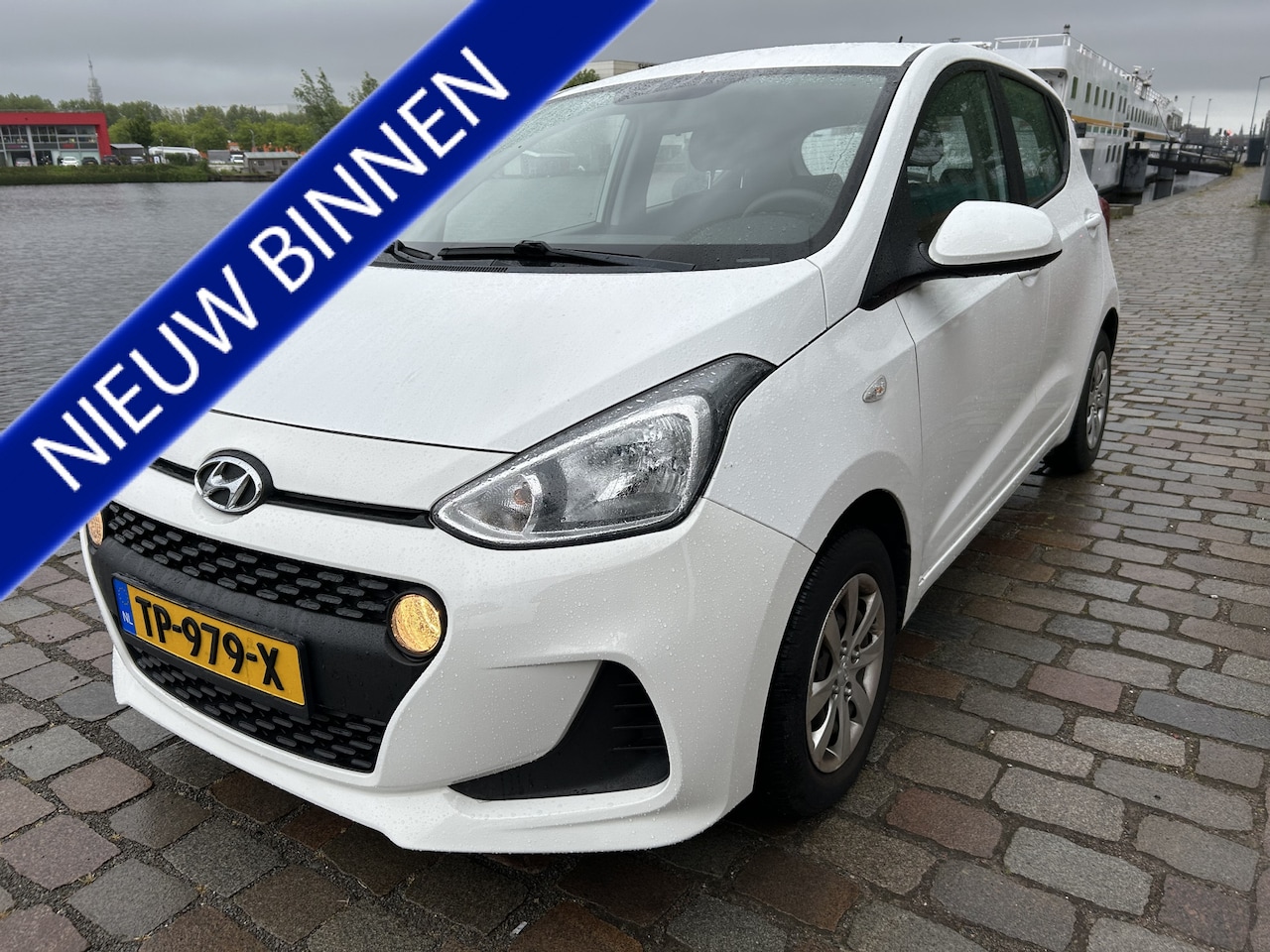 Hyundai i10 - 1.0i Comfort airco nieuw apk keurige auto - AutoWereld.nl