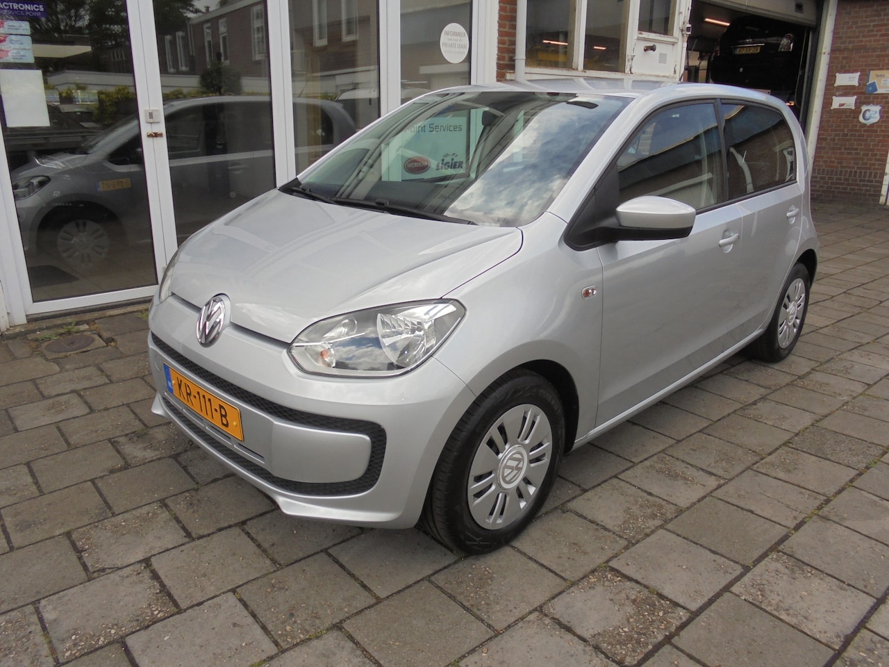 Volkswagen Up! - 1.0 move up! BlueMotion Airco - AutoWereld.nl