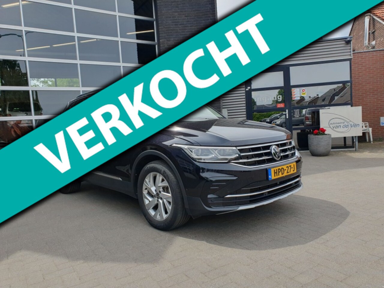Volkswagen Tiguan - 1.4 TSI PHEV Hybride Elegance, zwenkbare trekhaak, camera, app connect, adaptive cruise co - AutoWereld.nl