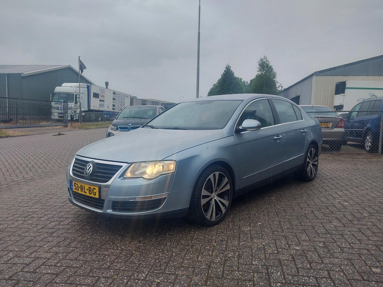 Volkswagen Passat - 2.0 FSI Comfortline 2.0 FSI Comfortline - AutoWereld.nl