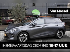 MG MG4 Electric - Luxury 64 kWh | Stoelverwarming | Stuurverwarming | 360 Camera | 435 km WLTP | 7 jaar gara