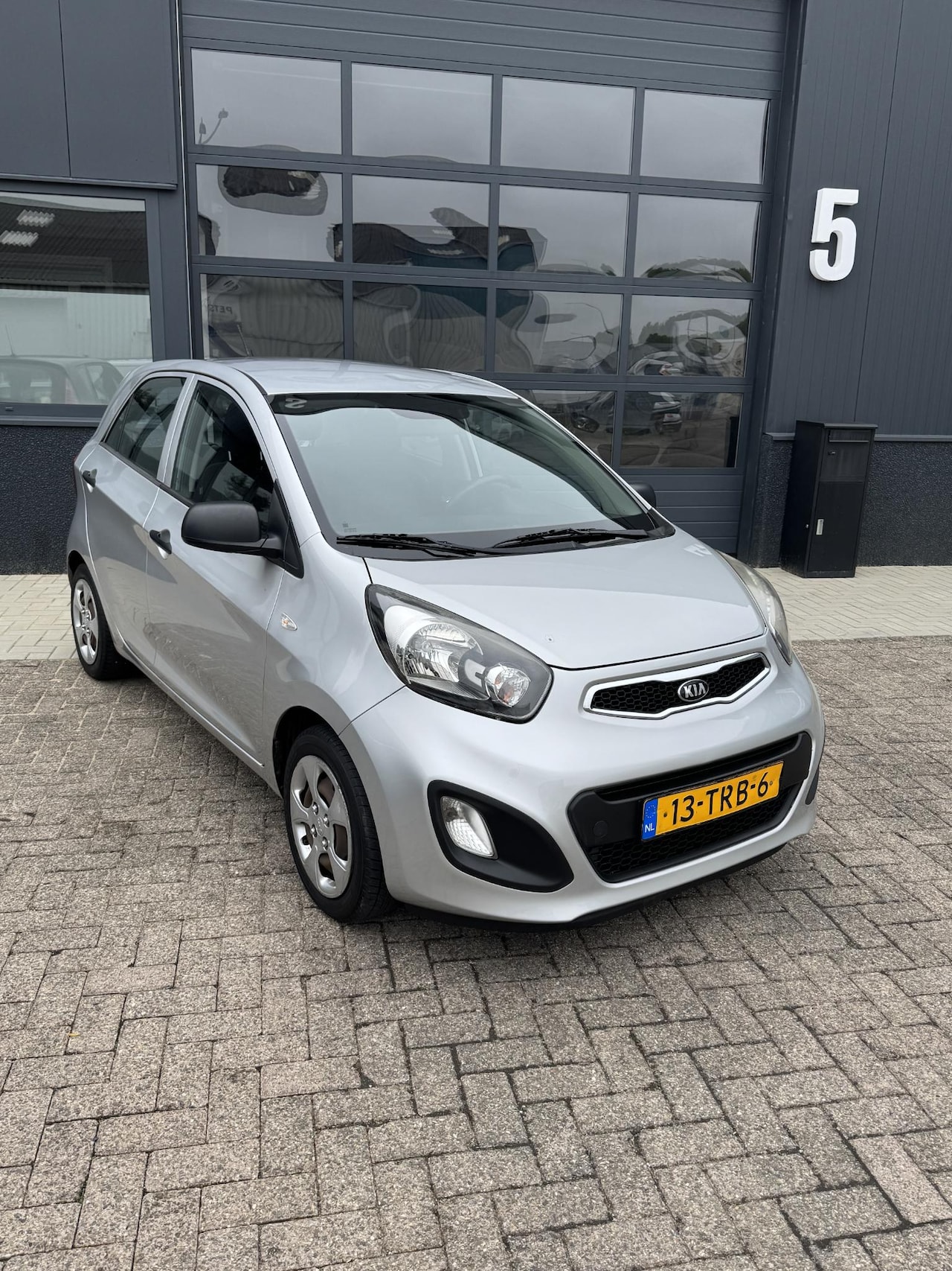 Kia Picanto - 1.2 CVVT Comfort Pack 1.2 CVVT Comfort Pack - AutoWereld.nl