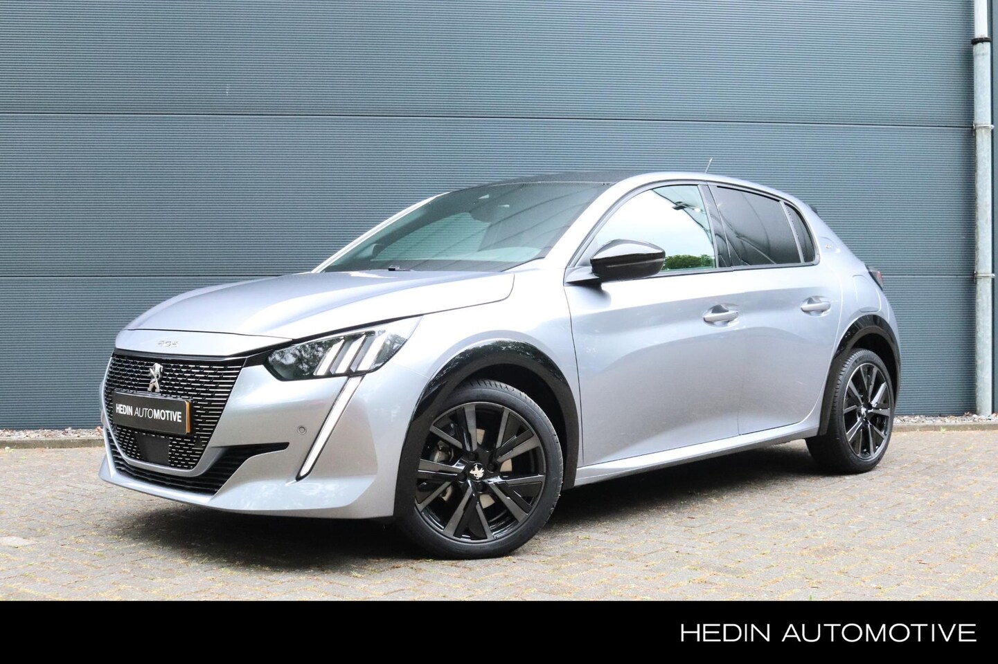 Peugeot 208 - 1.2 PureTech 100 GT | Navigatie | Adaptieve Cruise | Keyless | Climate - AutoWereld.nl