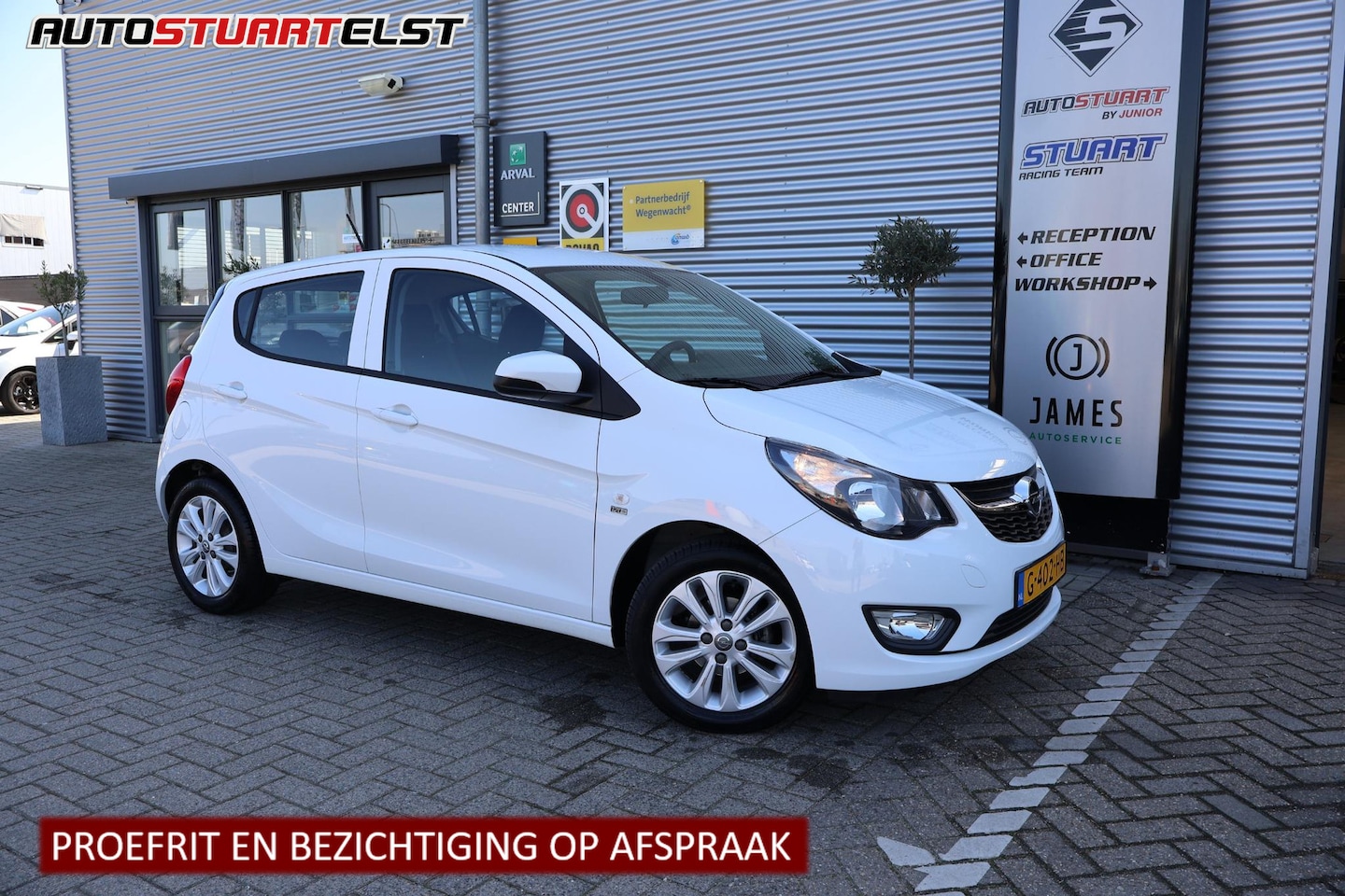 Opel Karl - 1.0 ecoFLEX 120 Jaar Edition LMV | Parkeersensor Achter | Airco | NAP | Volledig Onderh. - AutoWereld.nl