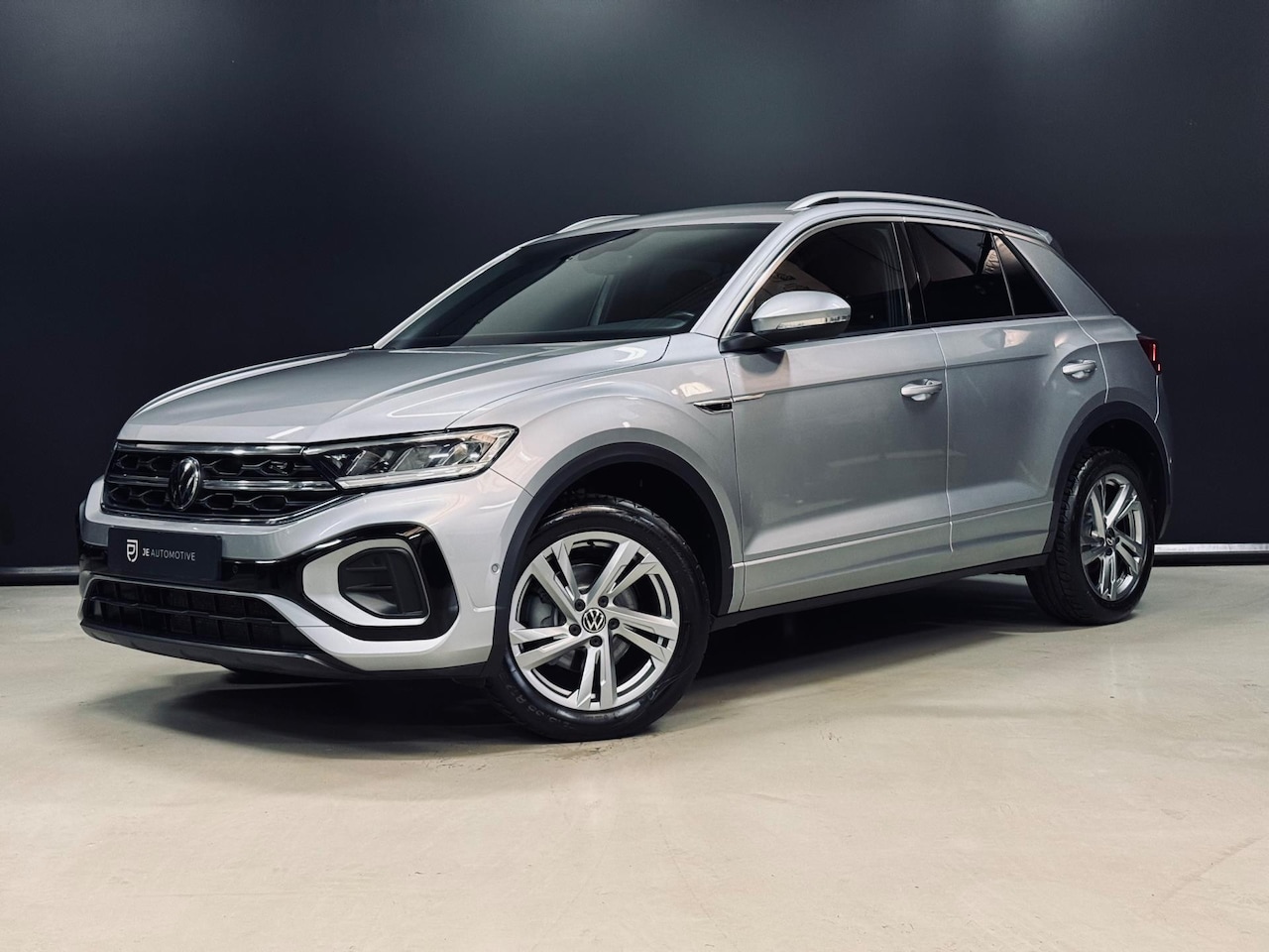 Volkswagen T-Roc - 1.5 TSI 2X R-Line 150PK, Virtual Cockpit, Apple Carplay, Multistuur, Cam, ACC, Private Gla - AutoWereld.nl