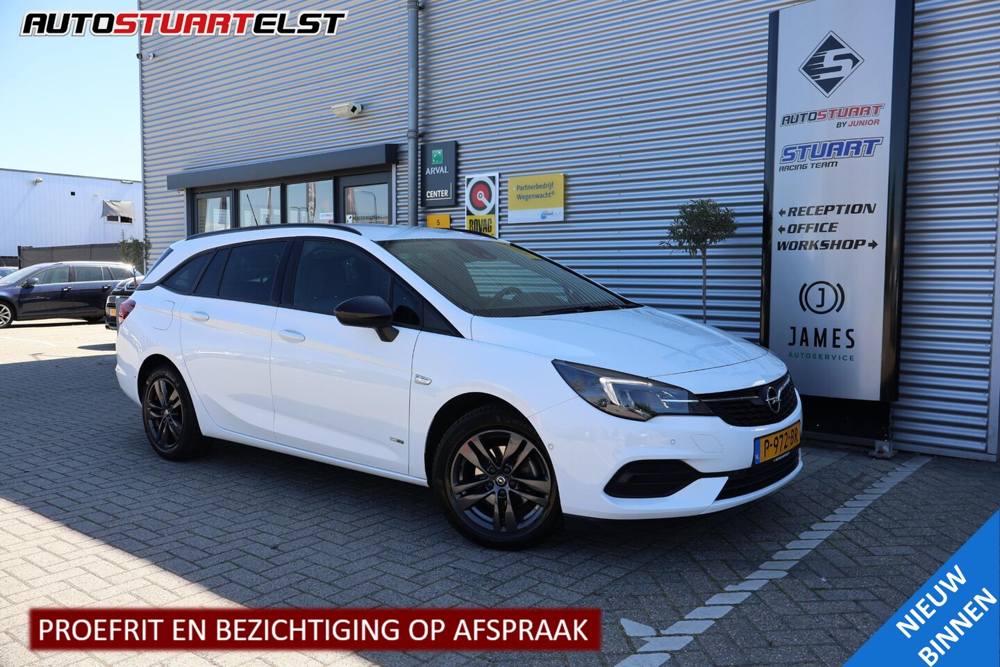 Opel Astra Sports Tourer - 1.2 Design & Tech Carplay | Camera | Climate Control | Trekhaak | Navi | PDC | NL-Auto | V - AutoWereld.nl