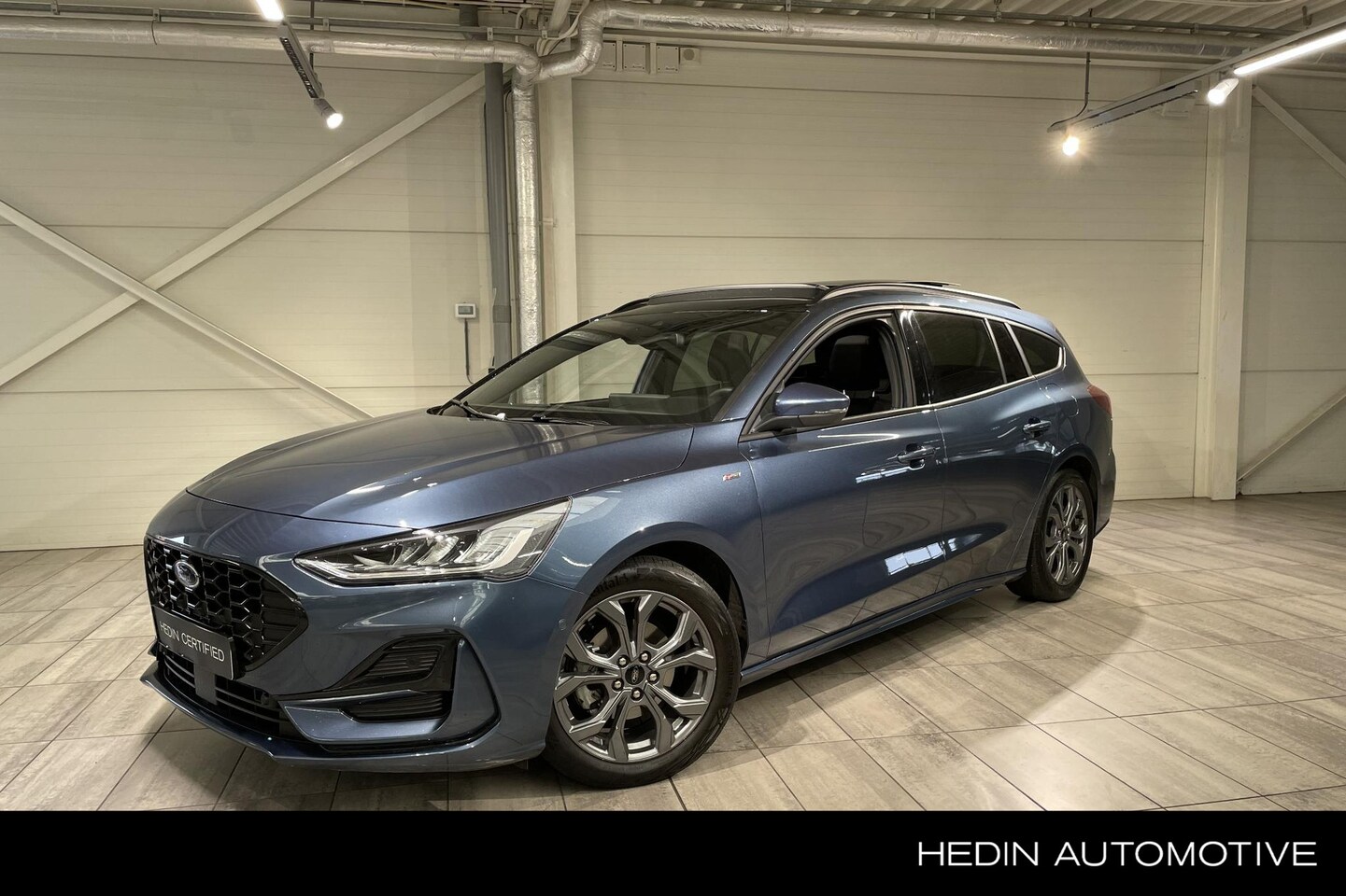 Ford Focus Wagon - 1.0 EcoBoost Hybrid ST Line Winter pack | Driver ass pack | panoramadak - AutoWereld.nl