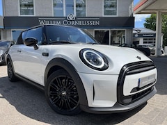 MINI Cooper - 1.5 Camden Plus Edition Aut Leder Camera Na