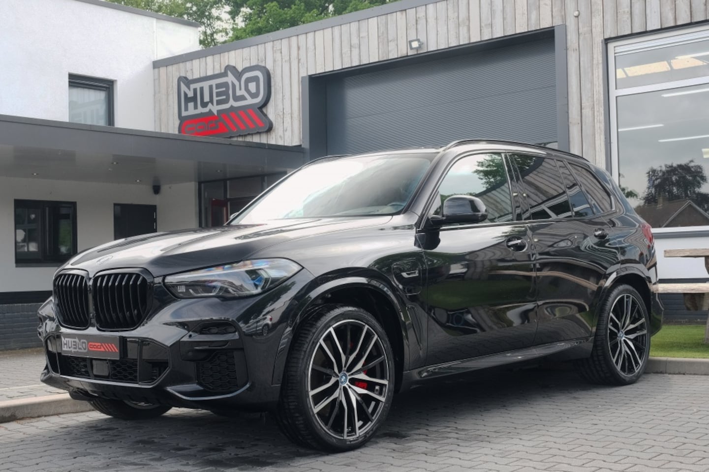 BMW X5 - xDrive45e M-Sport, Pano, Luxe stoelen, Head-Up. - AutoWereld.nl