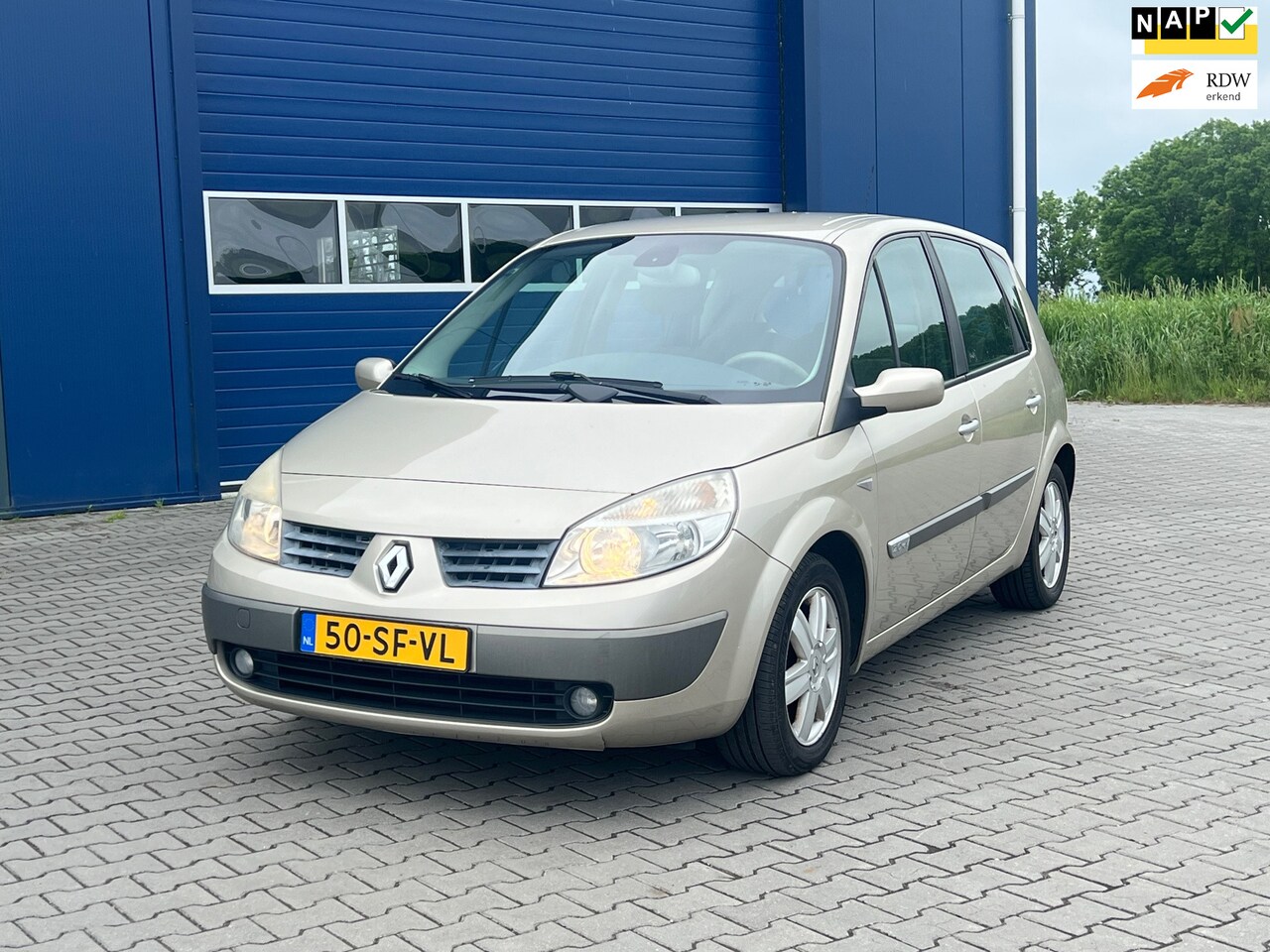 Renault Scénic - 2.0-16V Tech Line| Airco + Cruise - AutoWereld.nl