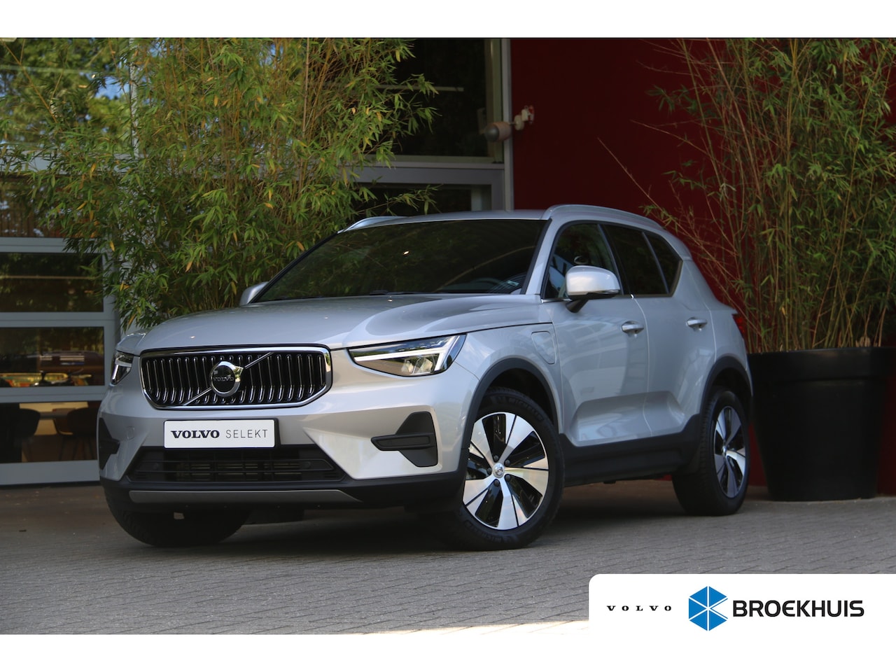 Volvo XC40 - 1.5 T5 Recharge Inscription Expression | Adaptive Cruise | Camera | Stuur/stoelverwarming - AutoWereld.nl