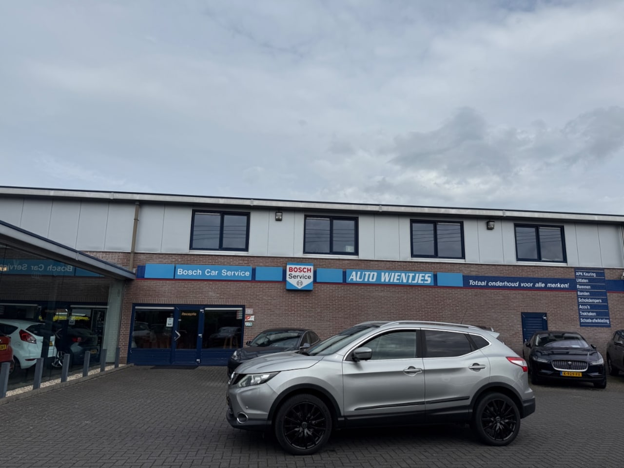 Nissan Qashqai - 1.2 Automaat | Connect Edition | Pano | Navi - AutoWereld.nl