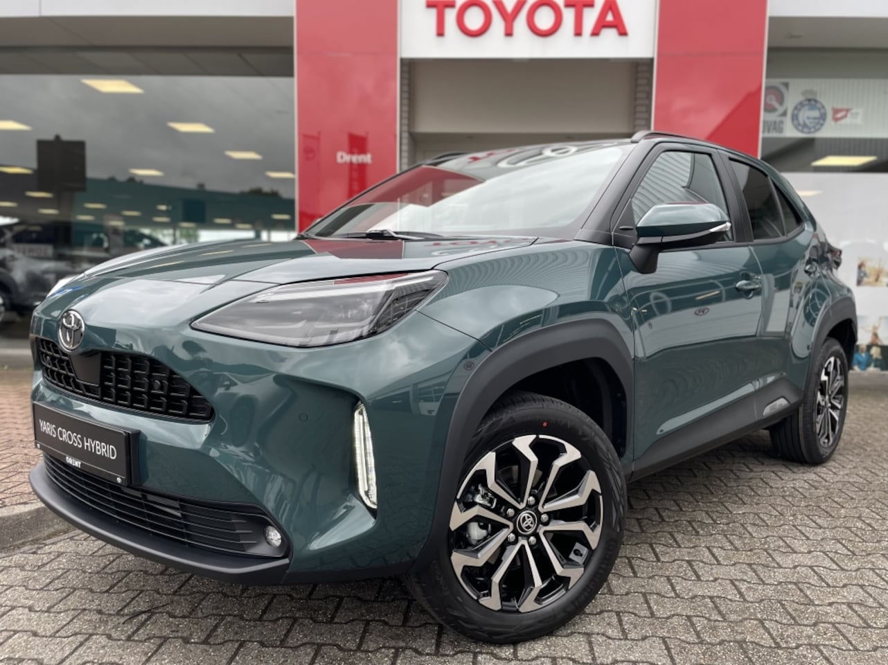 Toyota Yaris Cross - 1.5 Hybrid 115 Dynamic | Comfort Pack | Stuur + Stoelverwarming - AutoWereld.nl