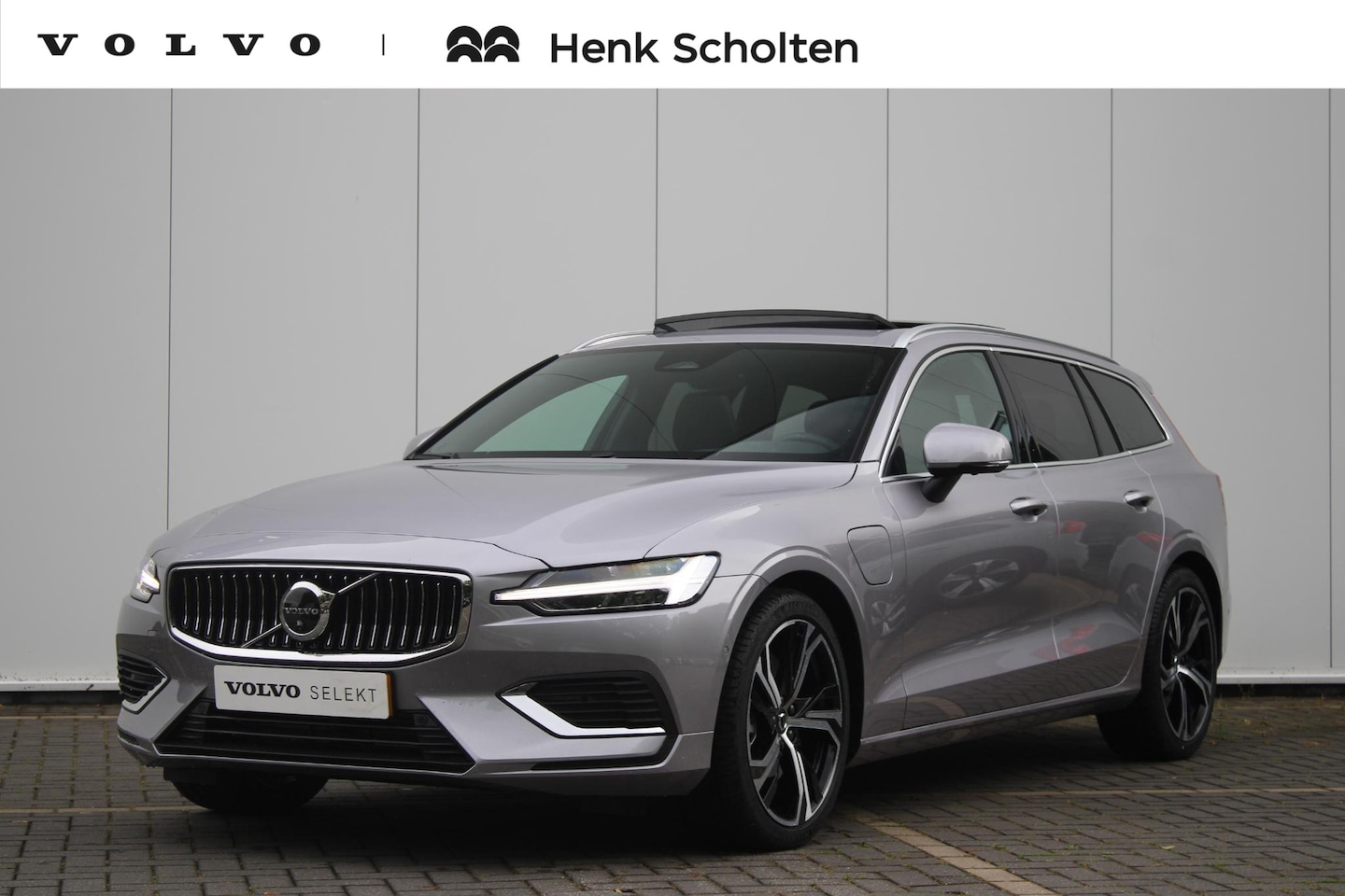 Volvo V60 - T6 350PK Plug-in hybrid AWD Ultra Bright Adaptieve Cruise Control met Pilot Assist | Premi - AutoWereld.nl
