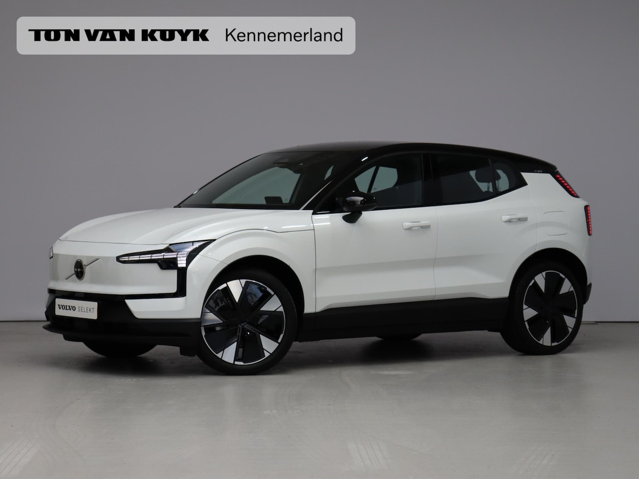 Volvo EX30 - Single Motor Extended Range Plus 69 kWh / 20" / Keyless / Elektrisch Bedienbare Achterklep - AutoWereld.nl