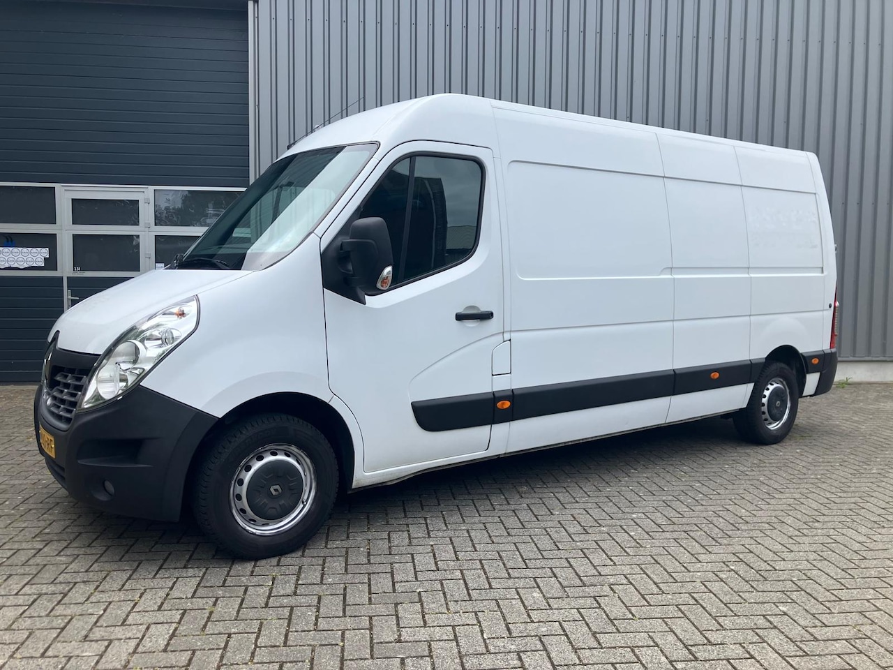 Renault Master - T35 2.3 dCi L3H2 Stop & Start Automaat - AutoWereld.nl