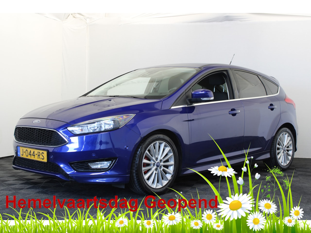 Ford Focus - 1.5 Titanium *Hemelvaart geopend* - AutoWereld.nl