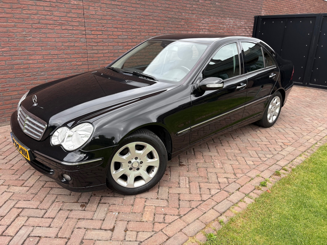 Mercedes-Benz C-klasse - 180 K. Elegance Automaat Zeer Mooi ! - AutoWereld.nl