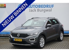 Volkswagen T-Roc - 1.0 TSI Style Trekhaak | ACC | ECC | Stoelverw. * All in prijs