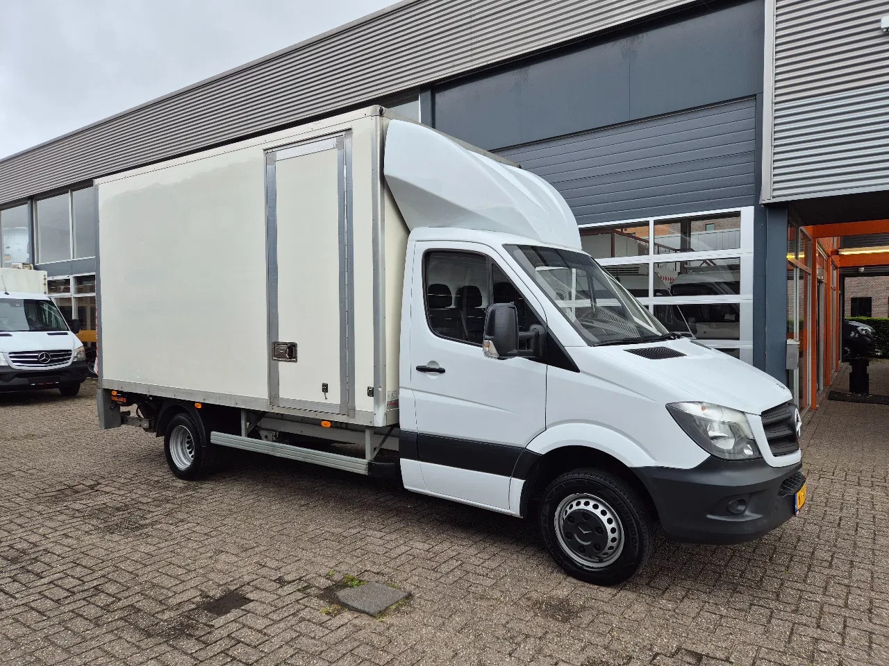 Mercedes-Benz Sprinter - 513 CDI/ Bakwagen/ 20 KUB/ Laadklep - AutoWereld.nl