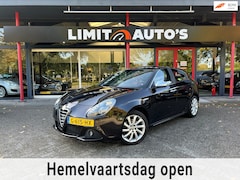 Alfa Romeo Giulietta - 1.4 T Distinctive/Aut/Leer/Navi/Climate/Pdc/Cruise/Elek.Ramen/Lmv/Apk