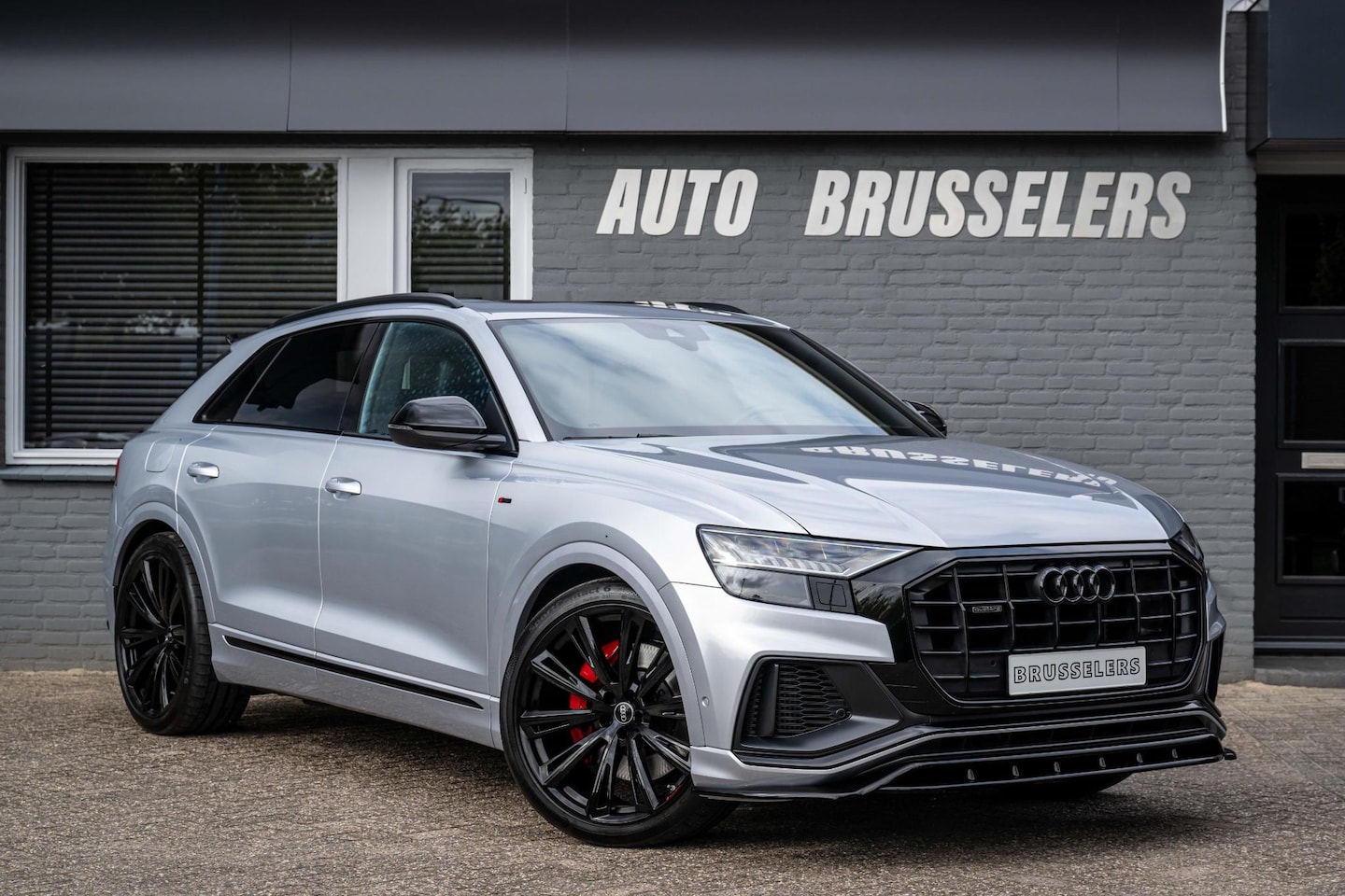 Audi Q8 - 55 TFSI e quattro Pro Line Advanced SQ8 style 23" zeer compleet! - AutoWereld.nl