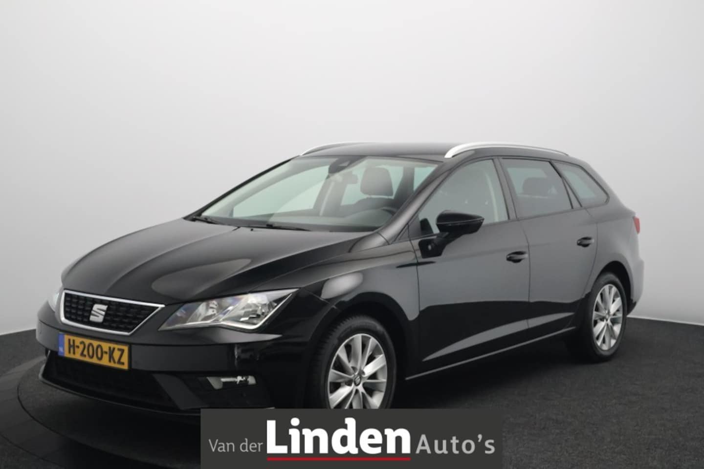Seat Leon - 1.6 TDI Style Ultimate Edition | Trekhaak | Beats Audio | Carplay & Android - AutoWereld.nl